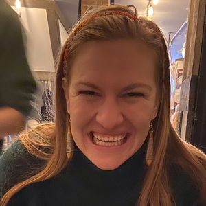 Meet your Posher, Carly